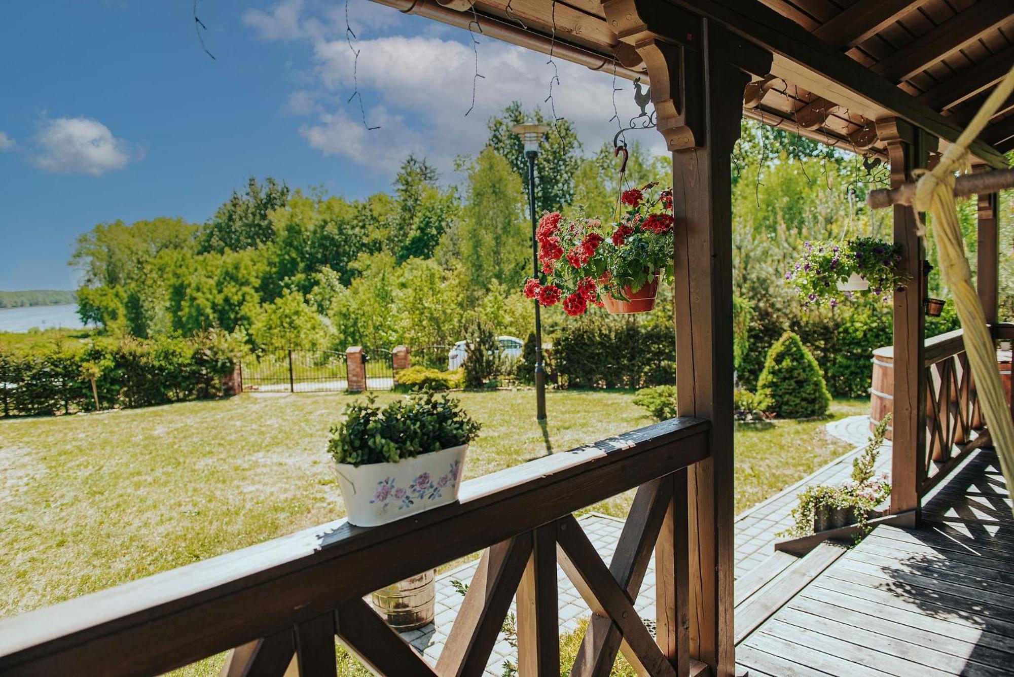 Villa Rajski Domek Nad Jeziorem Radacz Borne Sulinowo Exterior foto