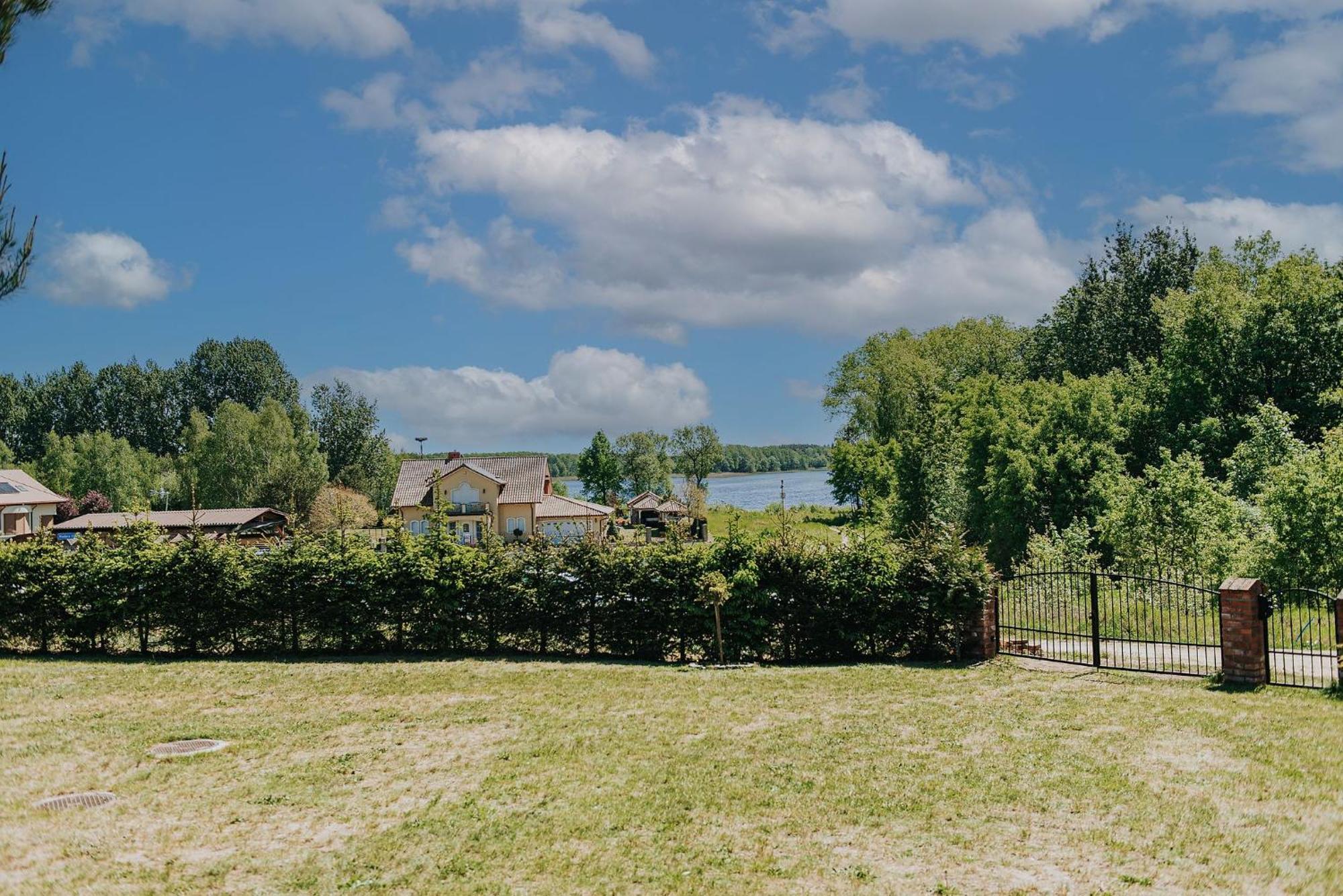 Villa Rajski Domek Nad Jeziorem Radacz Borne Sulinowo Exterior foto