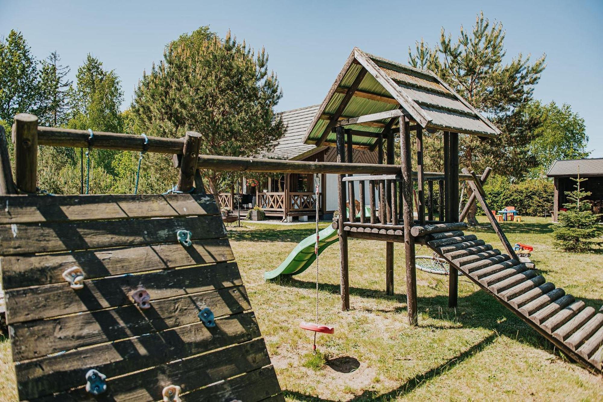 Villa Rajski Domek Nad Jeziorem Radacz Borne Sulinowo Exterior foto