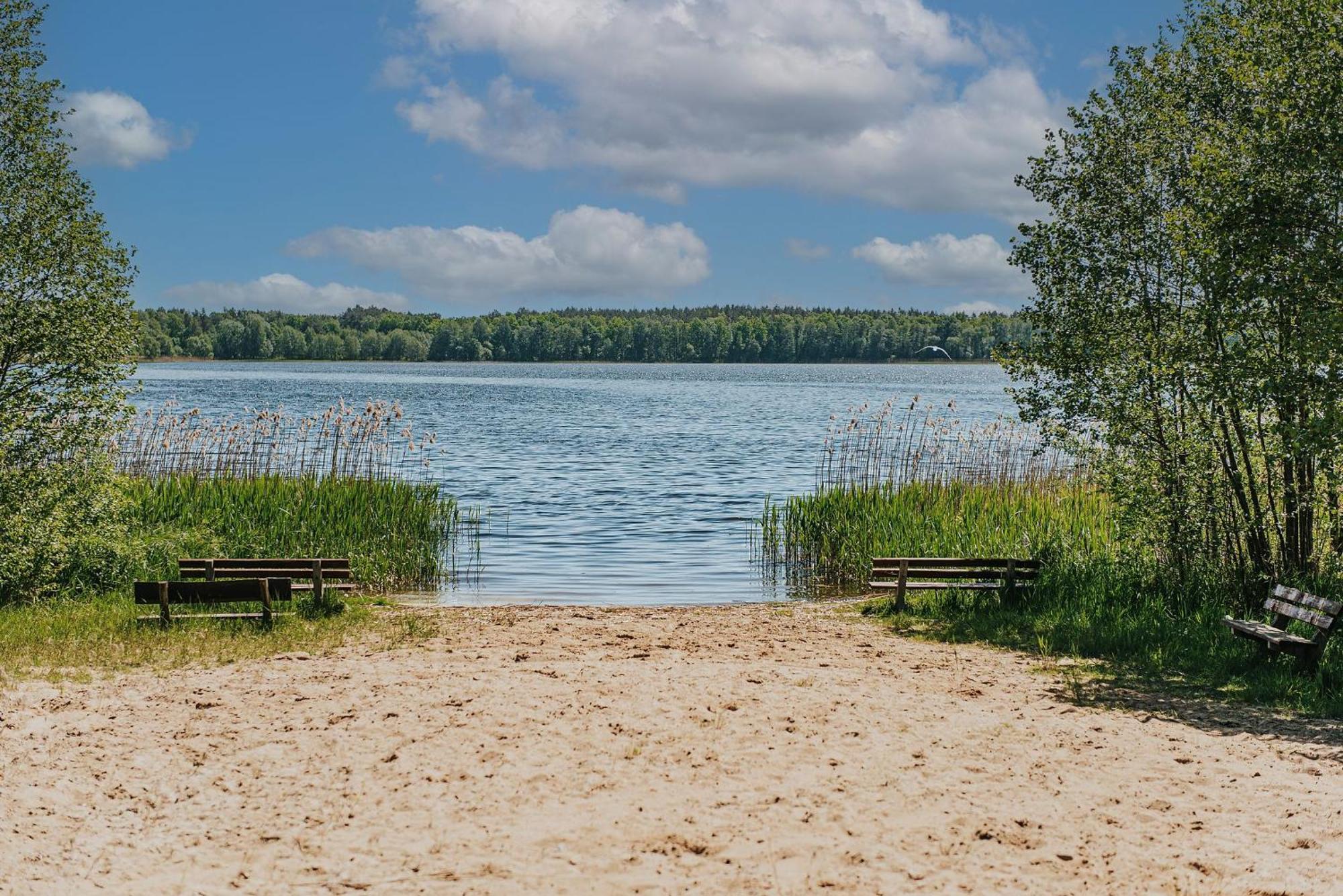 Villa Rajski Domek Nad Jeziorem Radacz Borne Sulinowo Exterior foto